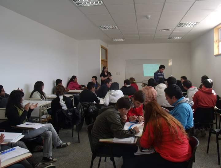 Estudiantes de Economía de la UNTDF