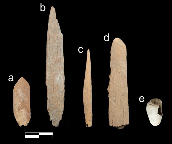 Especímenes con evidencias tecnológicas del sitio Loma Rica de Shiquimil.